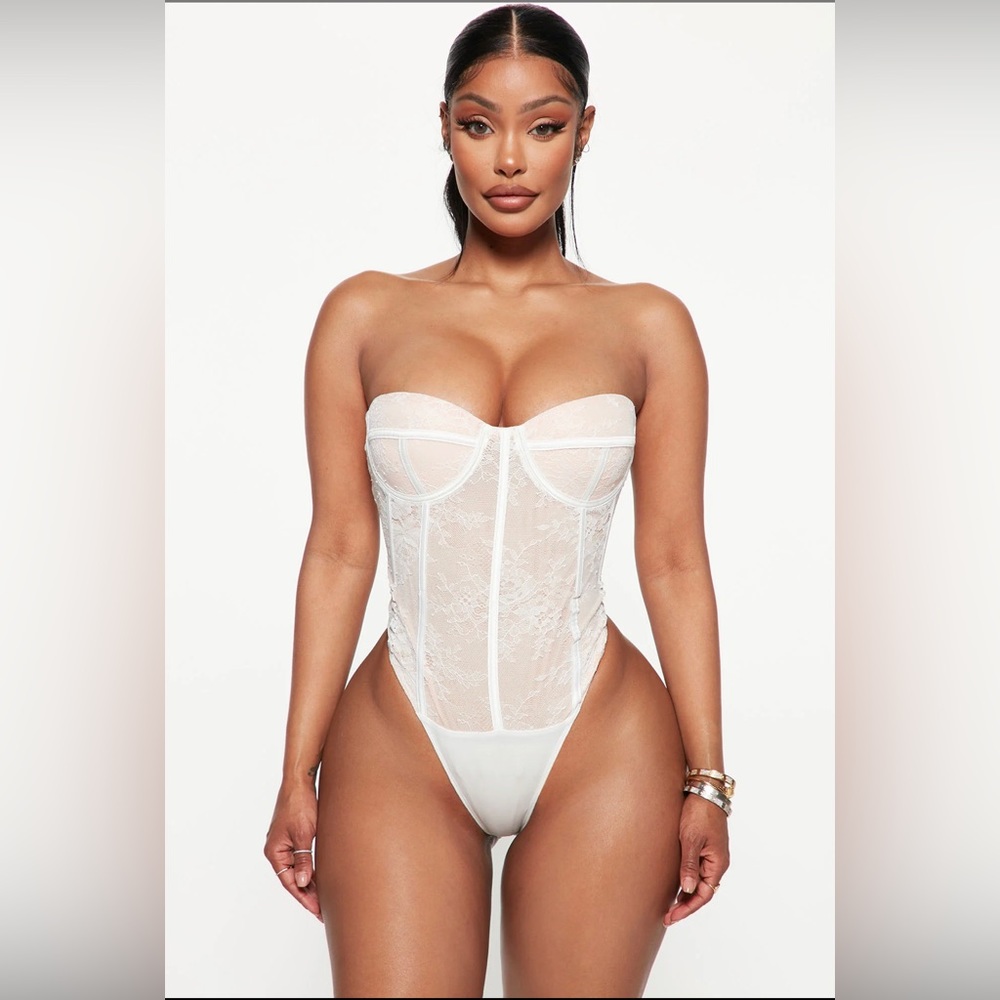 NWT Woke Up in Paris Lace Bodysuit